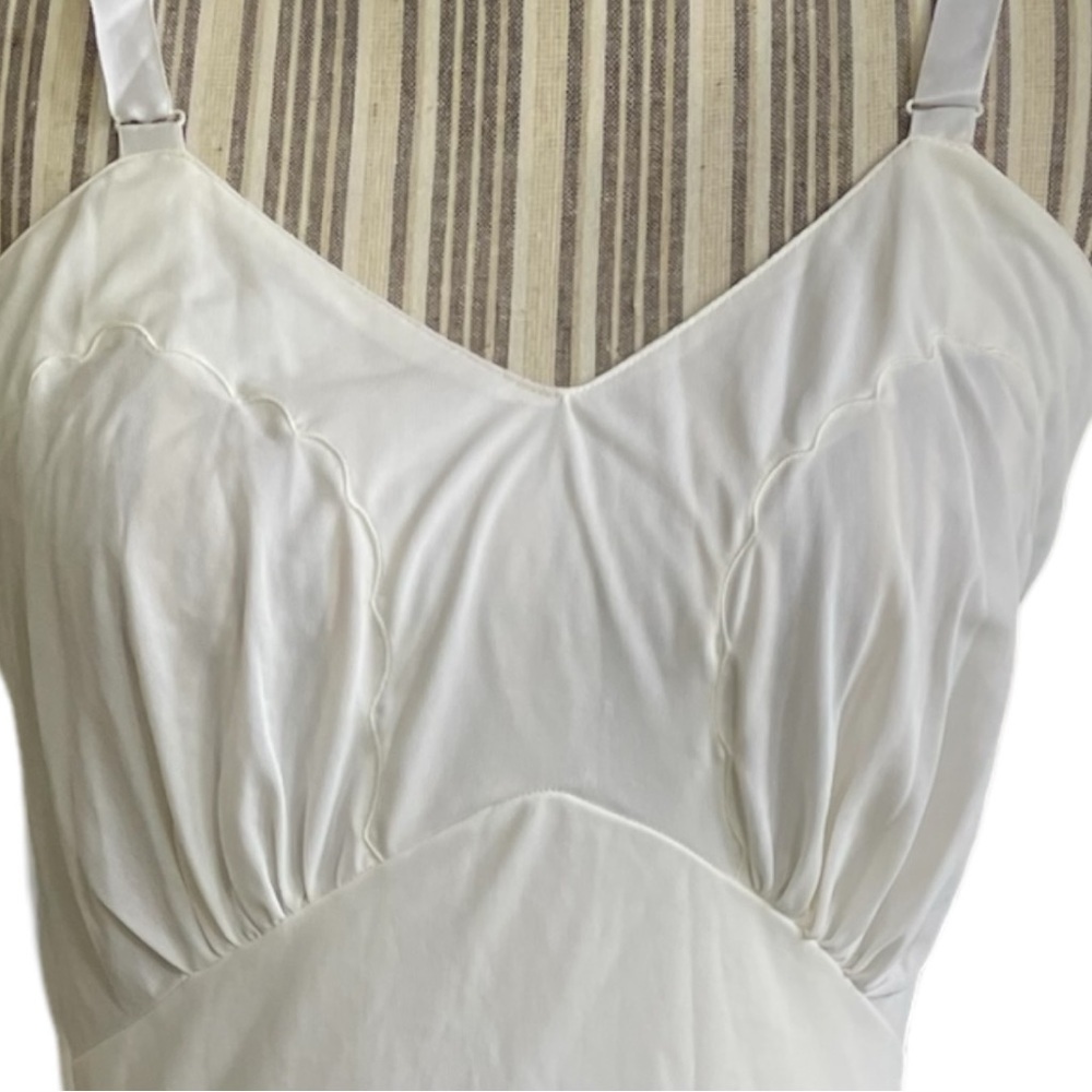 Movie Star slip/chemise size 34-average, vintage 60’s, double layer front, EUC - Picture 7 of 11